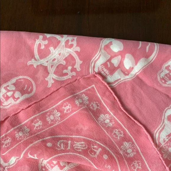 Alexander McQueen Pink Skull Scarf - Picture 6 of 7